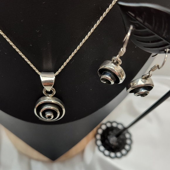 Vintage Mexico Sterling Silver Modernist Spiral Pendant Necklace Earring Set 20" - Picture 4 of 15